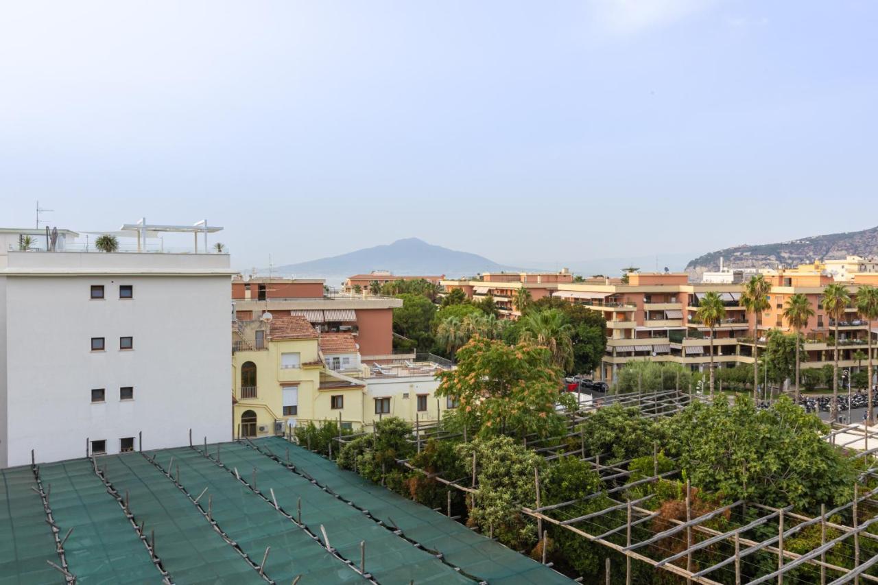Sorrentovibes - Family Home With Terrace & Amazing View In Sorrento Center Экстерьер фото